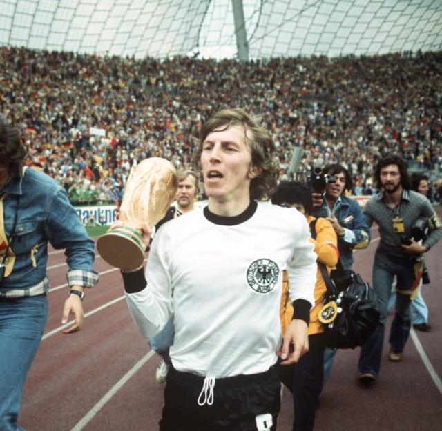 1647008739707056410.jpg 1647008739707056410.jpg